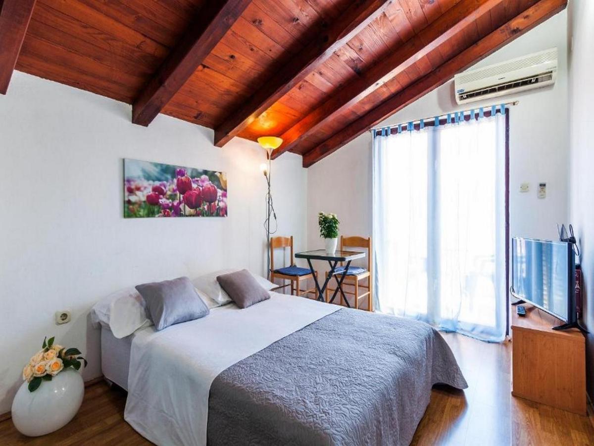 Apartment Angelo's