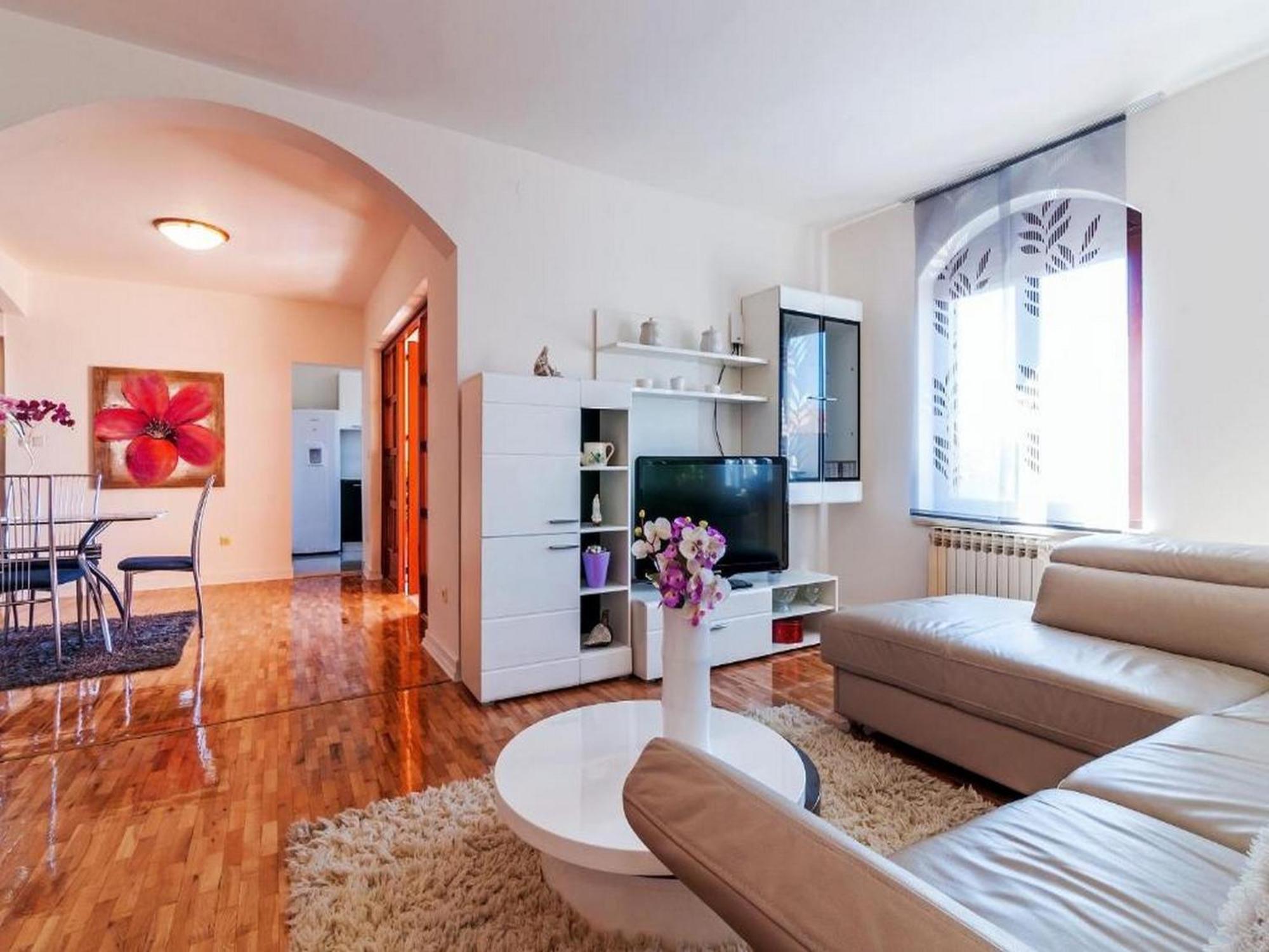 Angelo's Apartment *